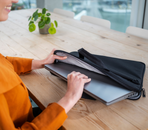 BOLOGNA LAPTOP BAG 16″ ECO BLACK