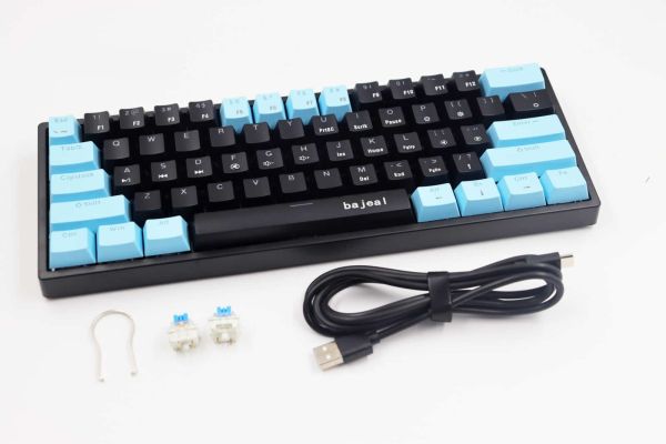 Bajeal blu Black keycaps