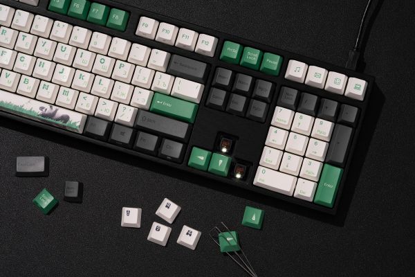 Keyboard Varmilo VEM108 Panda R2 EC V2 Rose UA