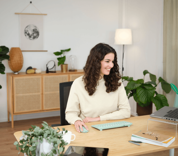 LYRA COMPACT WIRELESS KEYBOARD GRN US