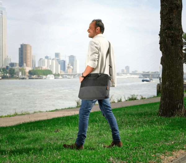 LISBOA 16" LAPTOP BAG - BLACK